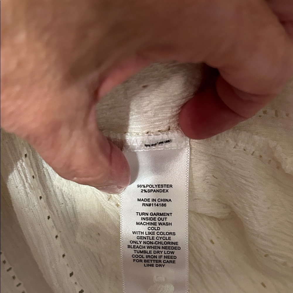 Frye Cream Textured Women's Blouse. MED. - Picture 7 of 9